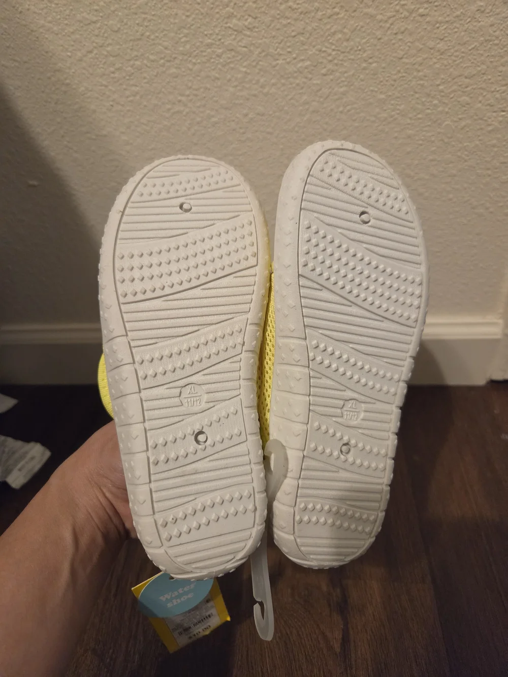 Sun Squad Toddler Yellow Mesh Water Shoes Size XL 11/12